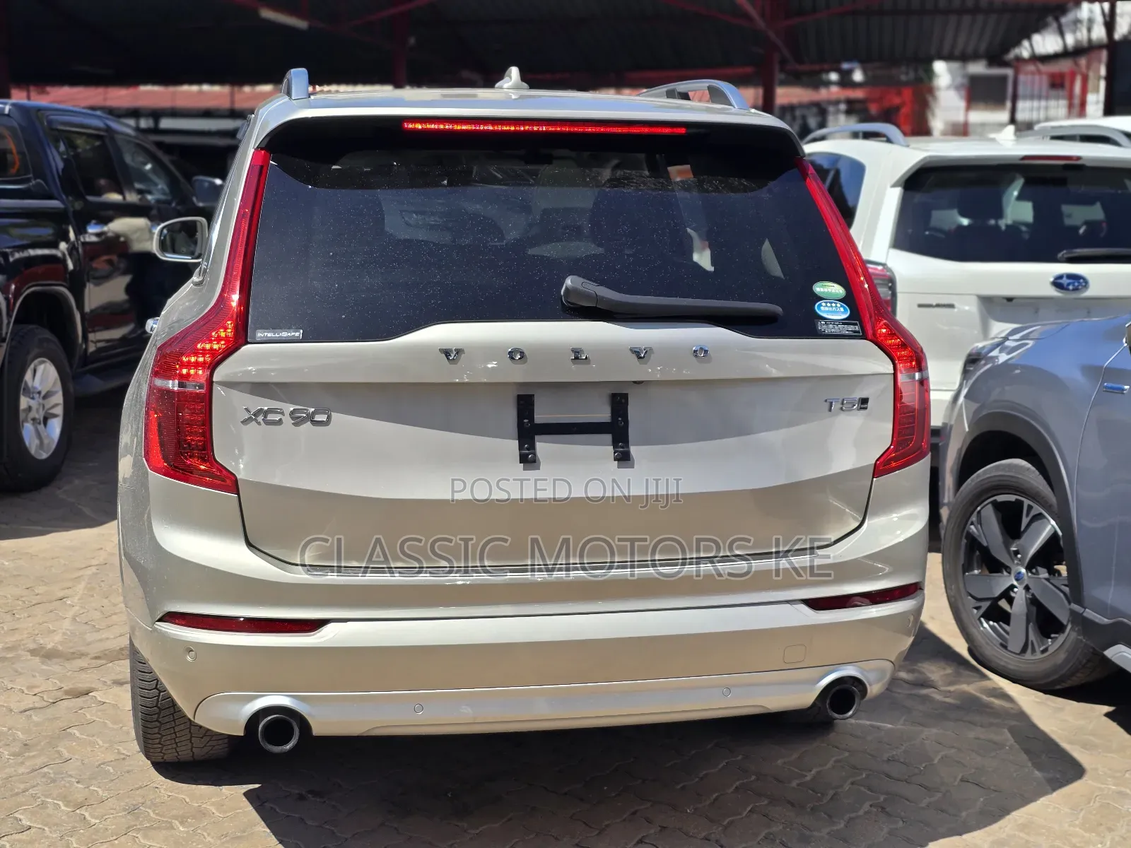 Volvo XC90 T5 R-Design AWD 2018 Gold