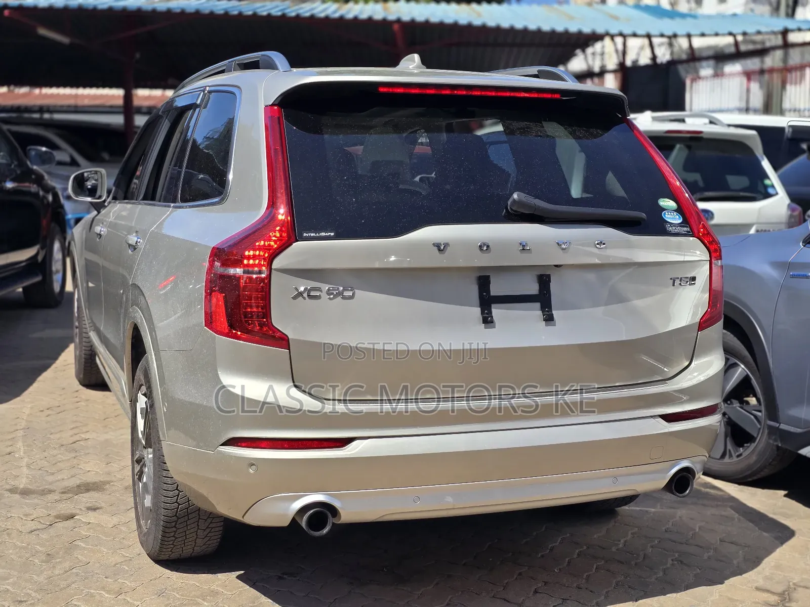 Volvo XC90 T5 R-Design AWD 2018 Gold