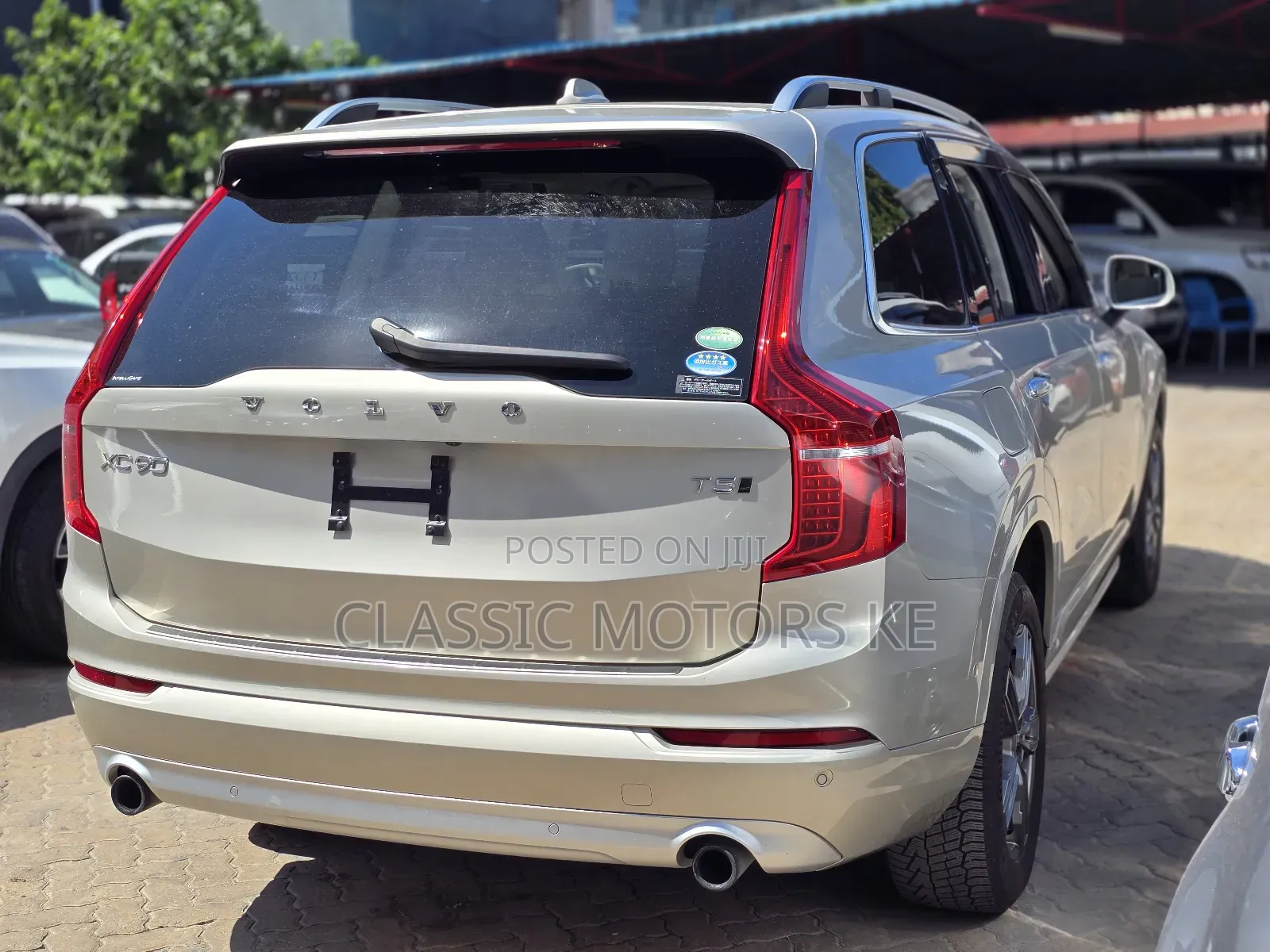 Volvo XC90 T5 R-Design AWD 2018 Gold