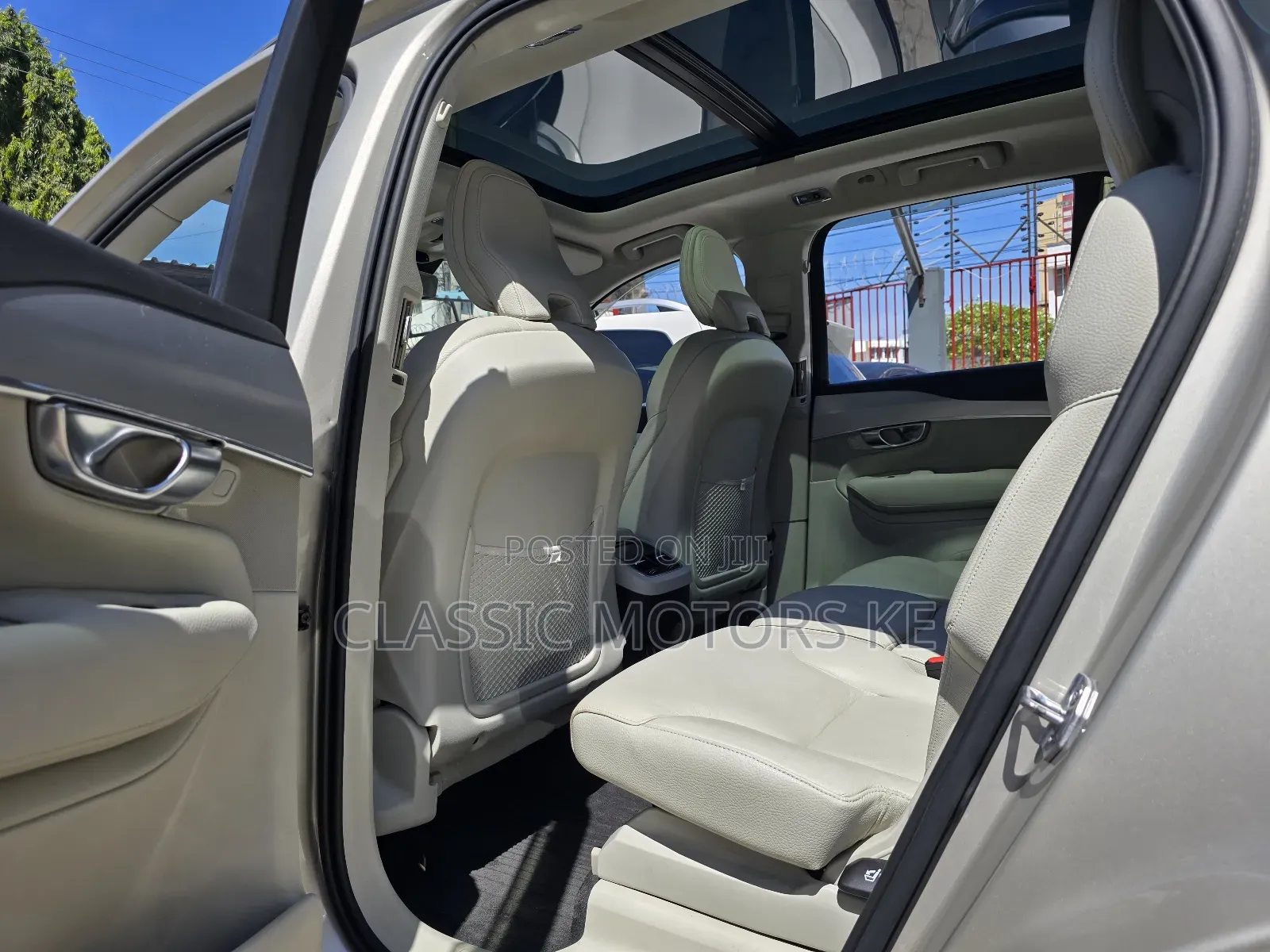 Volvo XC90 T5 R-Design AWD 2018 Gold