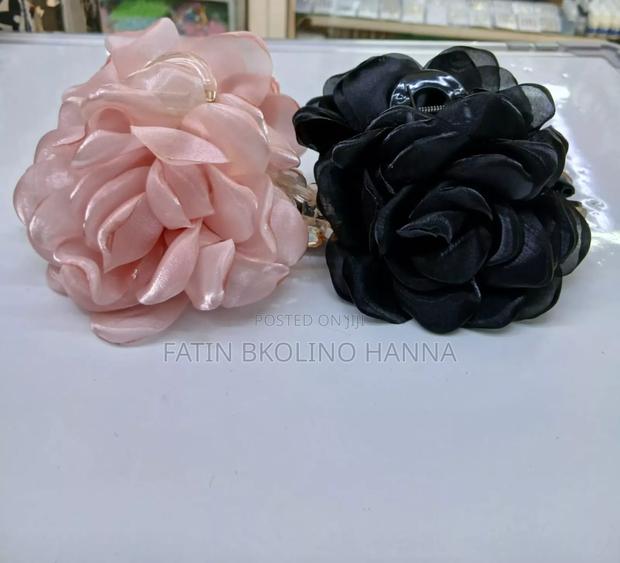 Cute Rosy Hair Claw Each - thumbnail 2