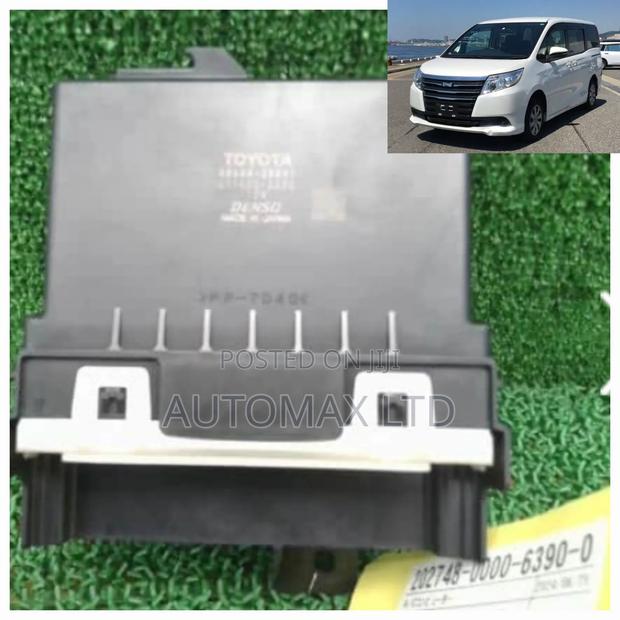 Genuine Toyota Noah/Voxy Hybrid, Ac Amplifier Controller