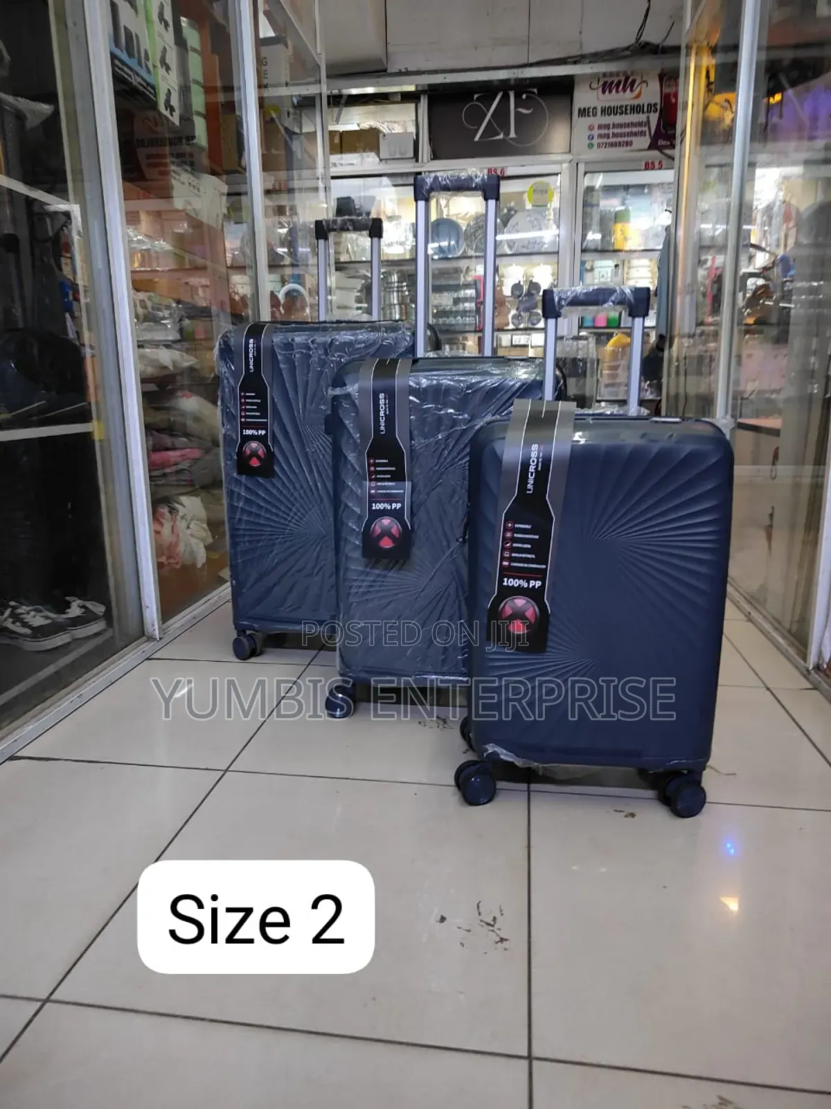Size 2 Rubber Suitcase Set 3 in 1 1)