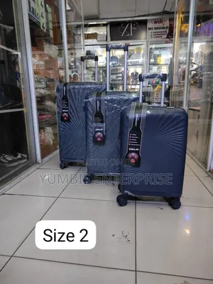 Size 2 Rubber Suitcase Set 3 in 1 1)