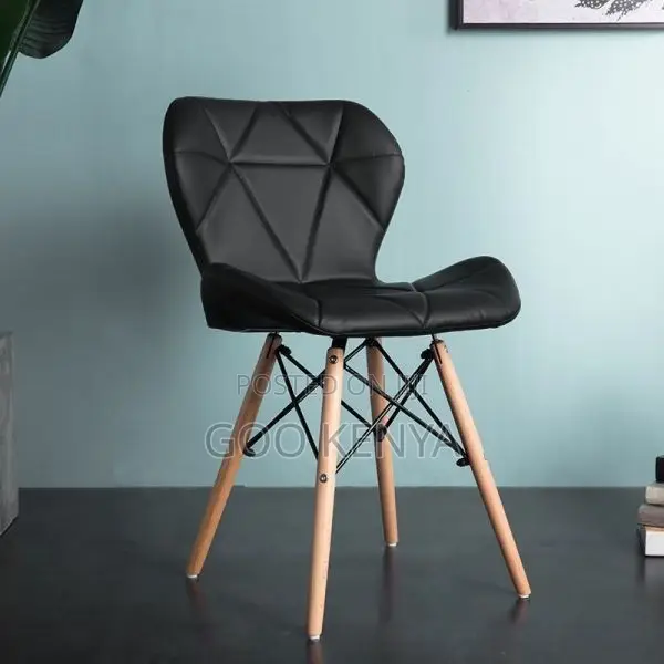 Home Chairs ; Stylish Modern Eames Dining Chair