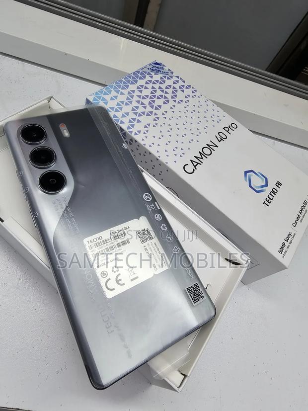 New Tecno Camon 40 Pro 256 GB Black - thumbnail 5
