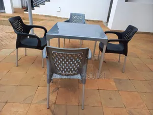 Hotel Sitting Area Set Up Set ( 4 Chairs and a Table)