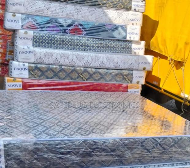 Mattress 3and Half by 6ft 6 Inch Quilted