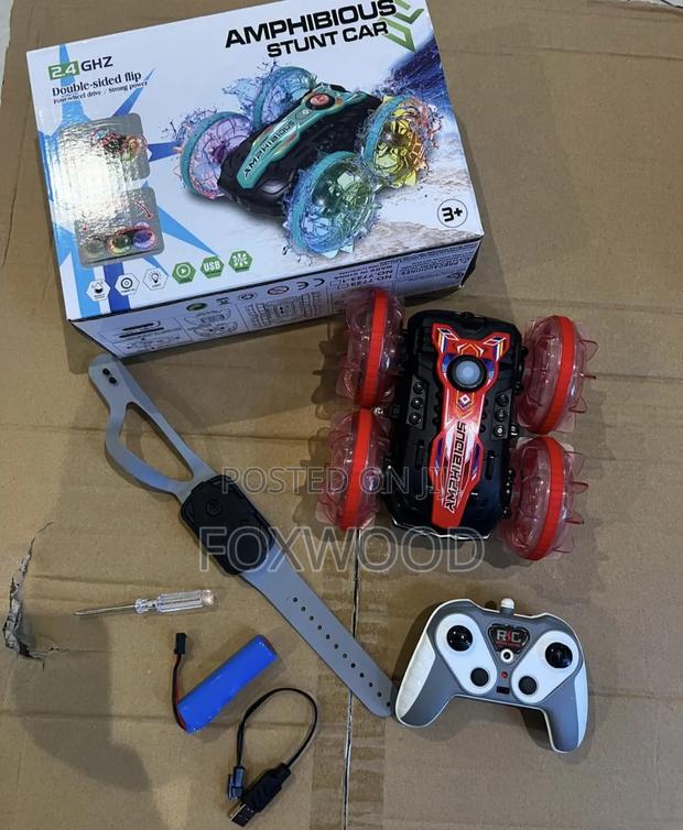 Amphibious Stunt Car* - thumbnail 3