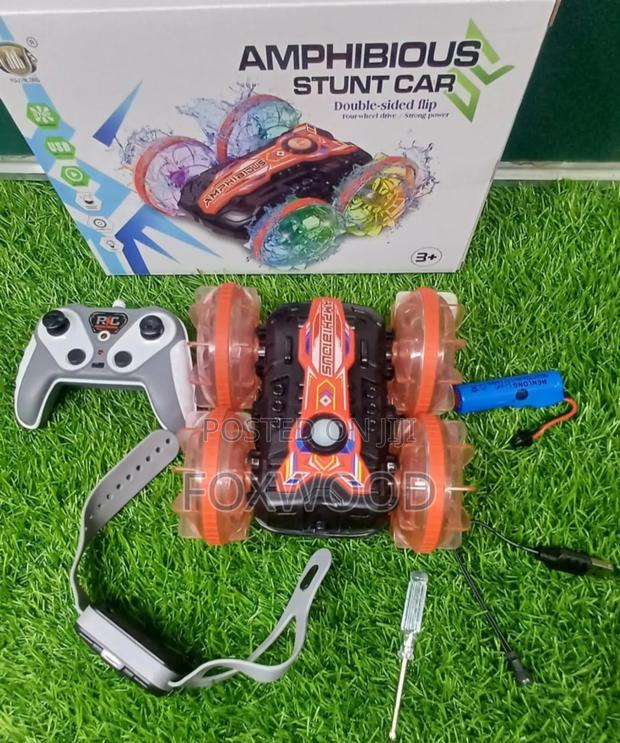Amphibious Stunt Car* - thumbnail 4