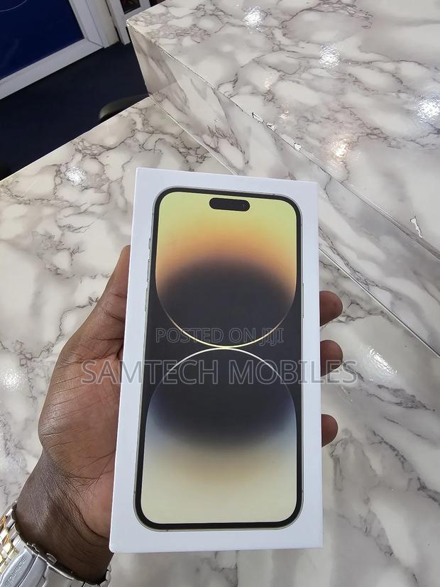 New Apple iPhone 14 Pro Max 256 GB Gold - main view