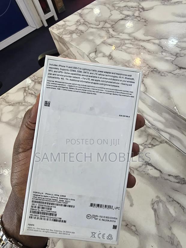 New Apple iPhone 11 128 GB White - thumbnail 4