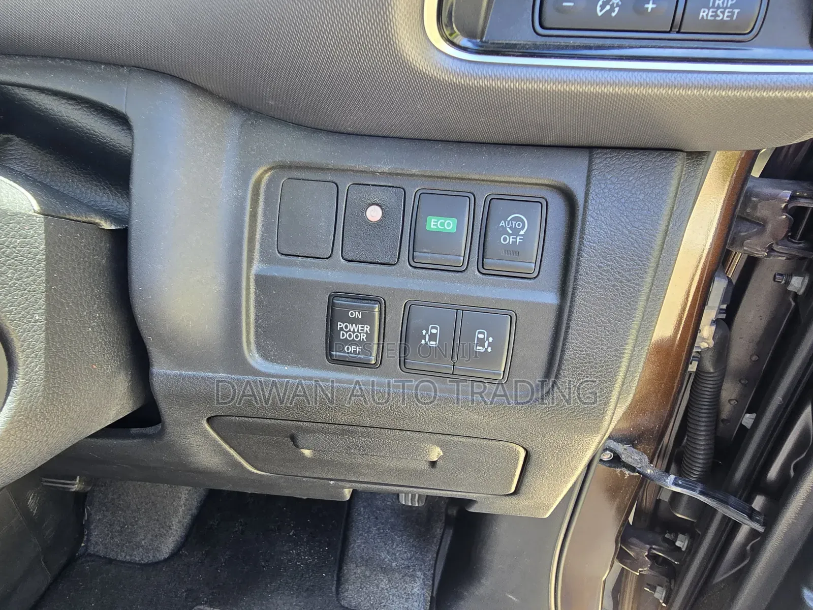 Nissan Serena 2018 Purple