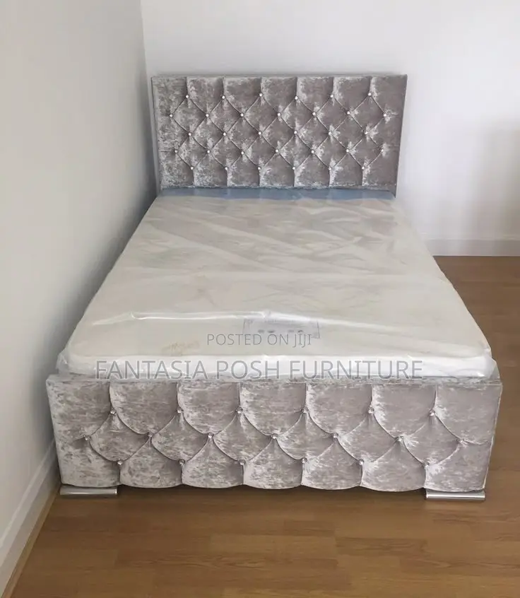 4x6 Chester Bed Available on Offer