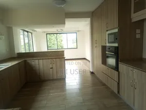 3bdrm Apartment in Parklands for rent