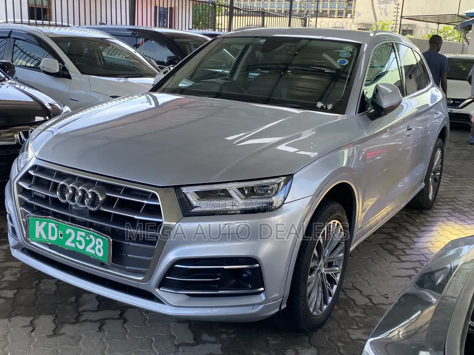 Audi Q5 2018 Silver