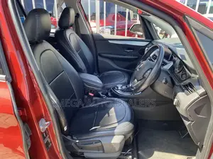 BMW 218i 2018 Red