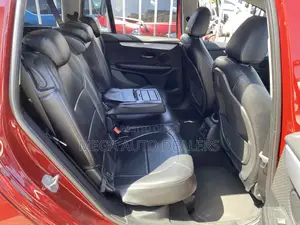 BMW 218i 2018 Red