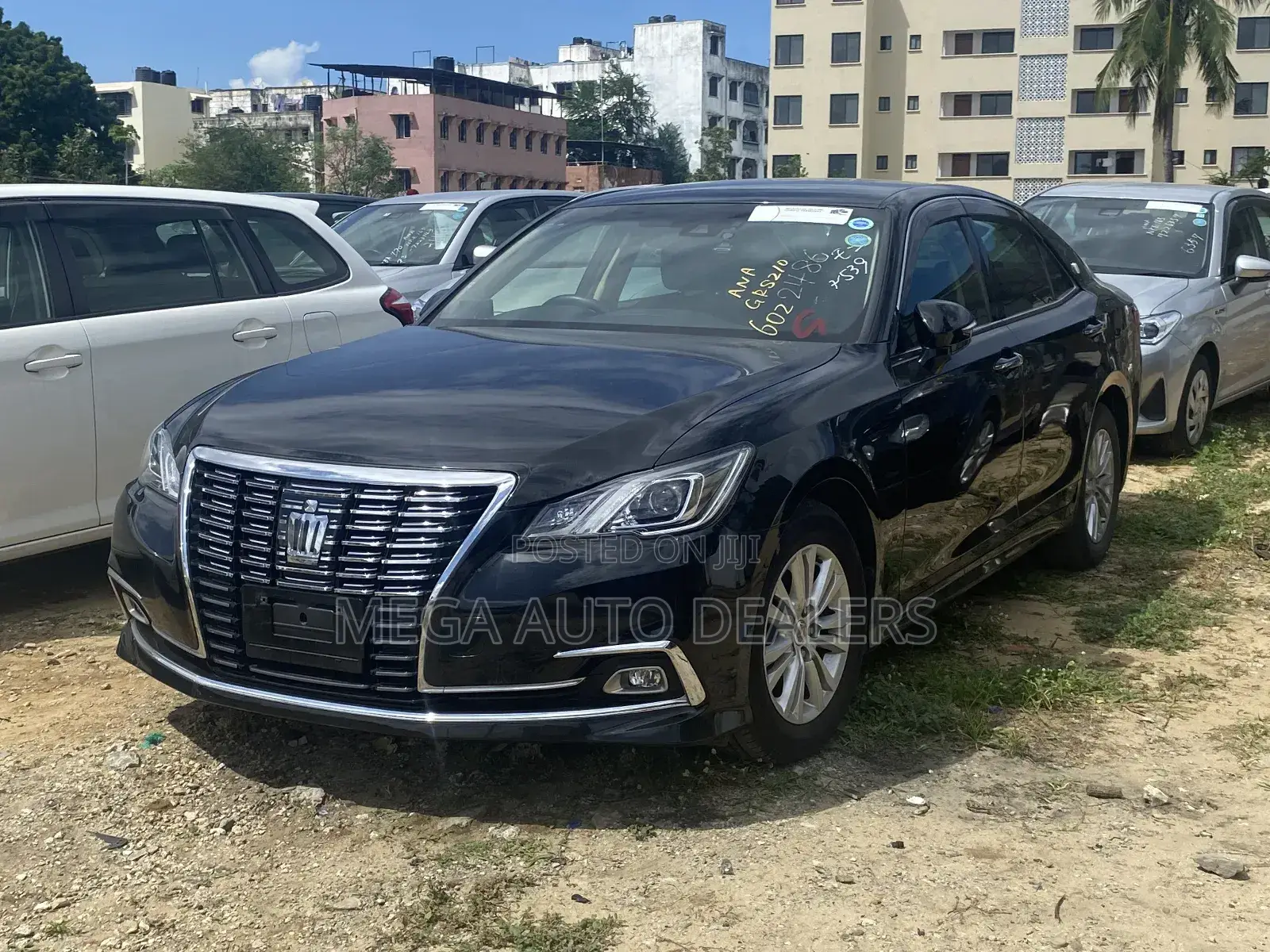 Toyota Crown 2018 Black