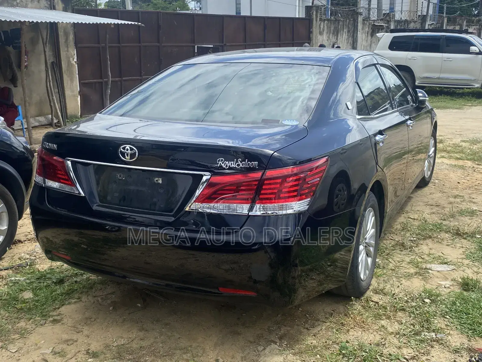 Toyota Crown 2018 Black