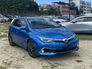 Toyota Auris 2018 Blue