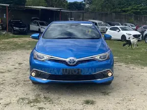 Toyota Auris 2018 Blue
