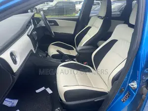 Toyota Auris 2018 Blue