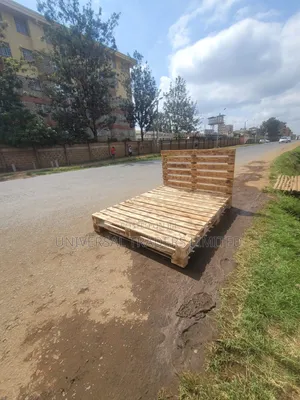 Pallet Bed - On Offer!! 4*6