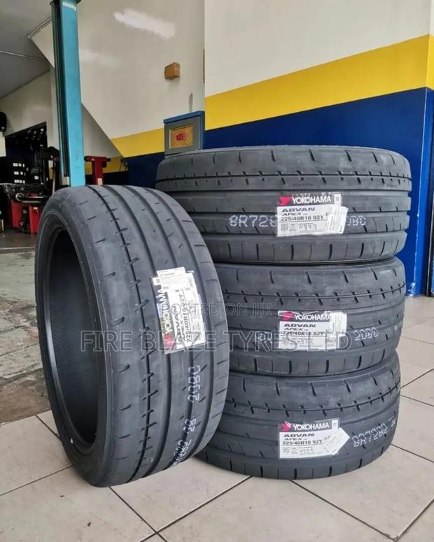 225/40r18 Yokohama