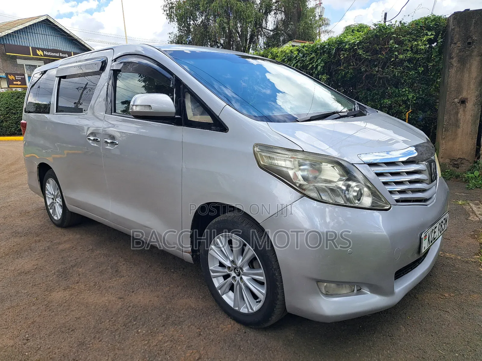Toyota Alphard 2008 Silver