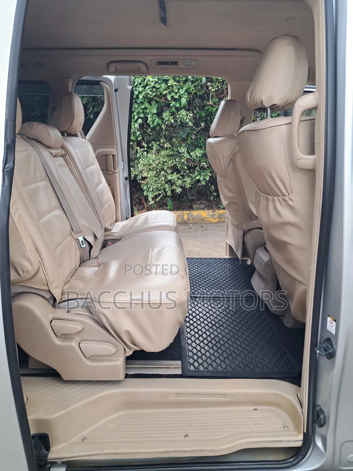 Toyota Alphard 2008 Silver