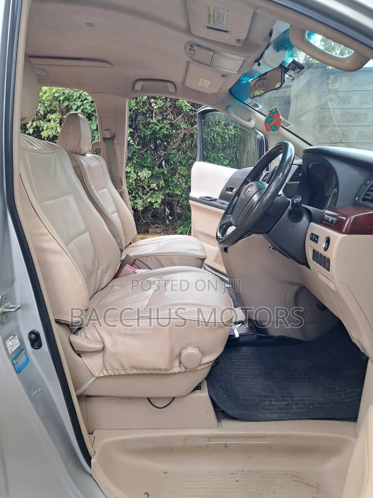 Toyota Alphard 2008 Silver