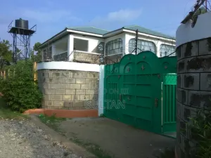 6bdrm Bungalow in Sikata, Khalaba (Kanduyi) for sale
