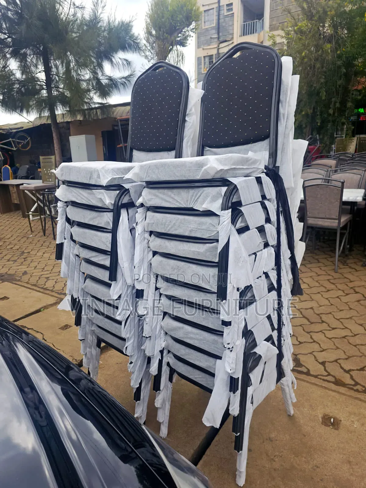 Event Chairs v-007