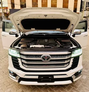 Toyota Land Cruiser 2024 Off white