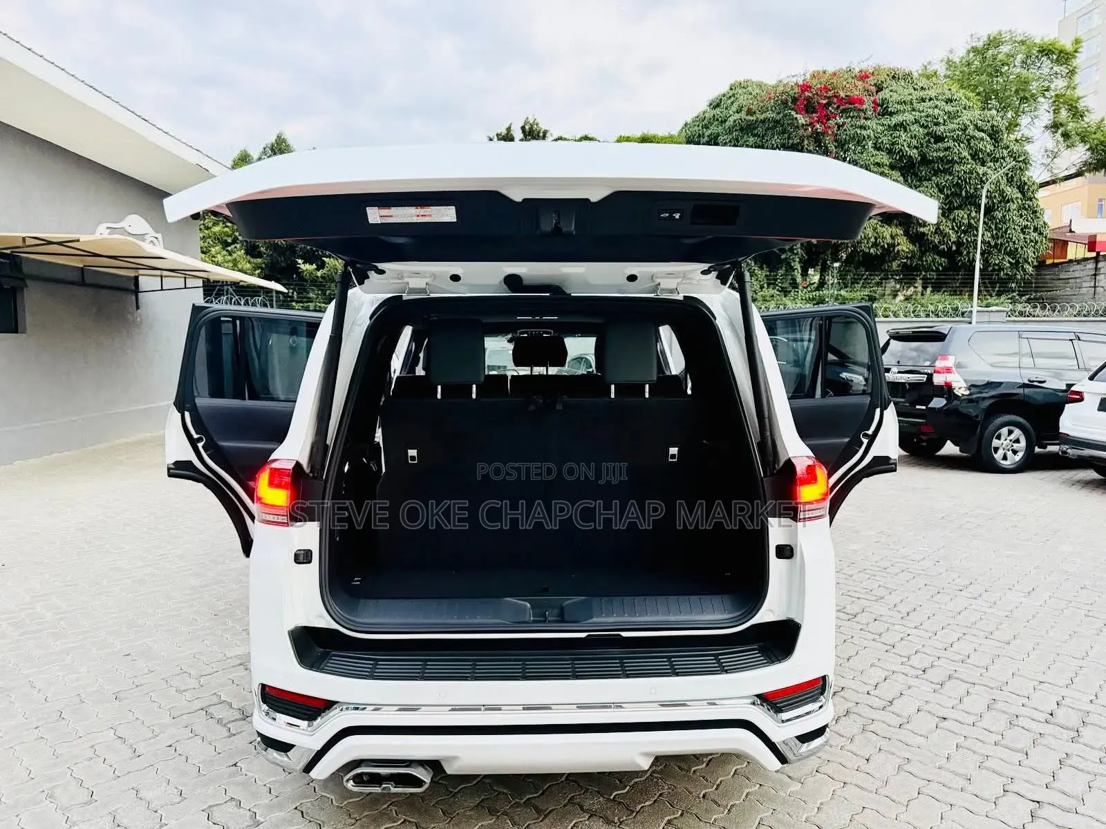 Toyota Land Cruiser 2024 Off white