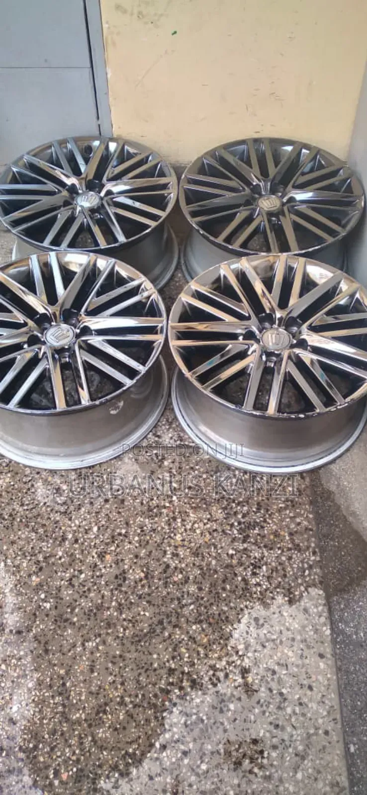 Size 18 Inch Crown Alloy Rims