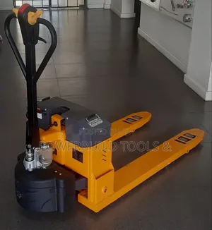 Hisaki Semi Electric Pallet Truck 3tonne 685mm
