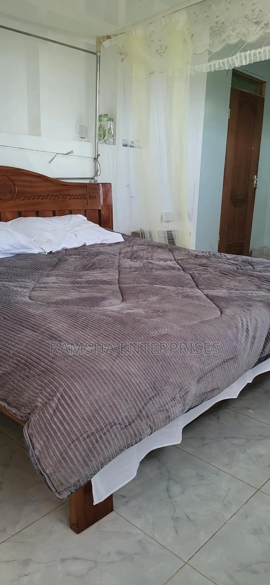 6bdrm Maisonette in Joska Shell for rent