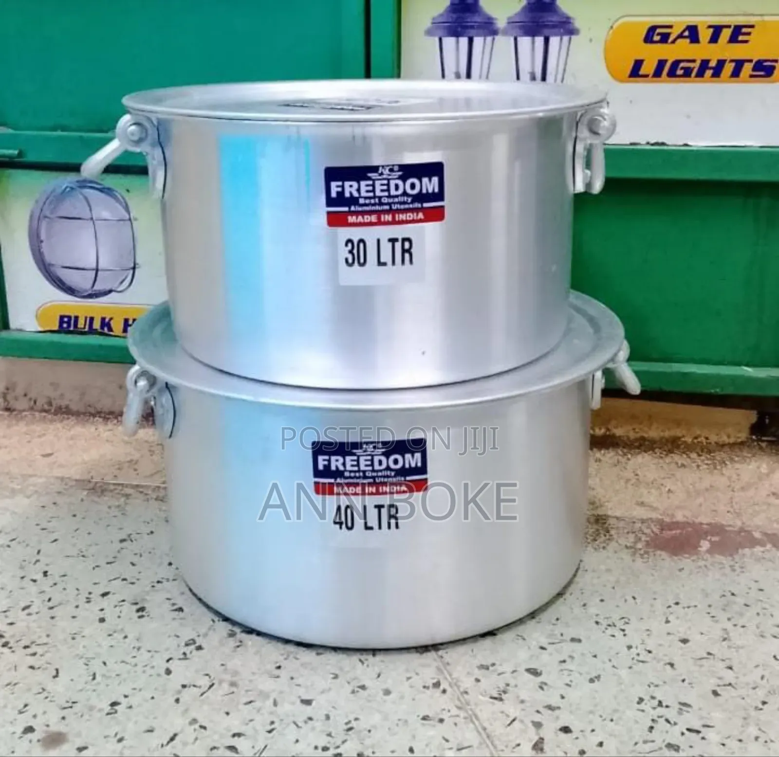 Freedom Sufuria 25ltrs=/- PCS 30ltrs=