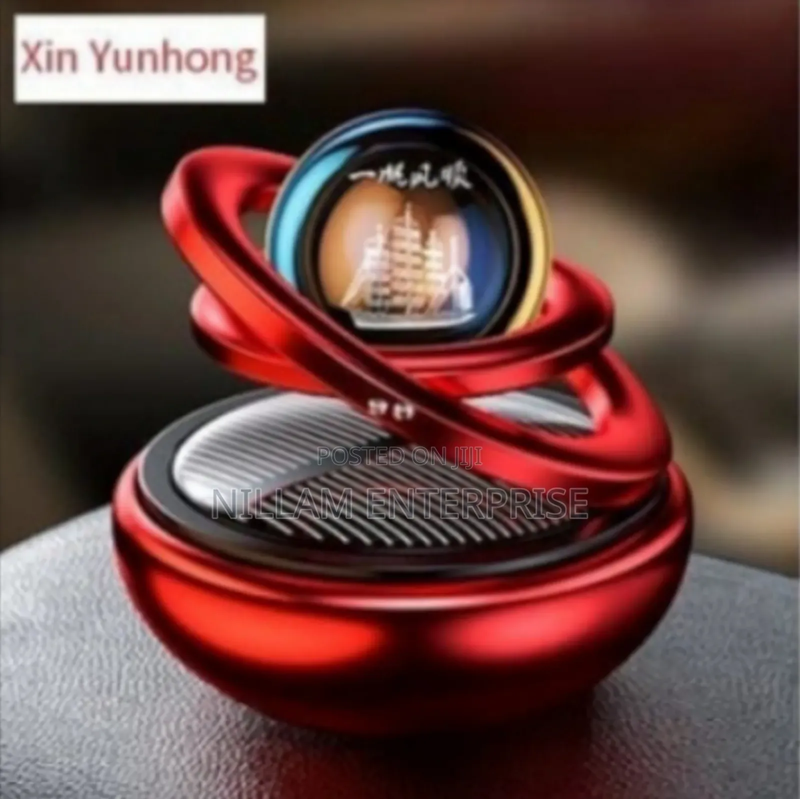 Car Interior Dashboard Air Freshener Rotating Aromatherapy