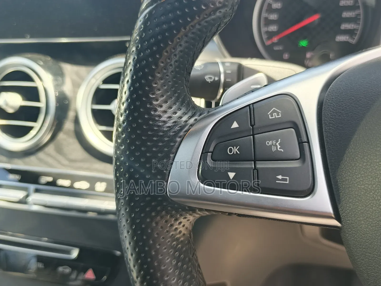 Mercedes-Benz GLC-Class 2019 White