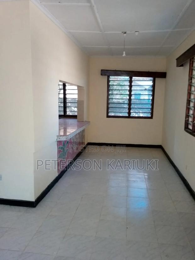 3bdrm Bungalow in Kiembeni for sale - thumbnail 2