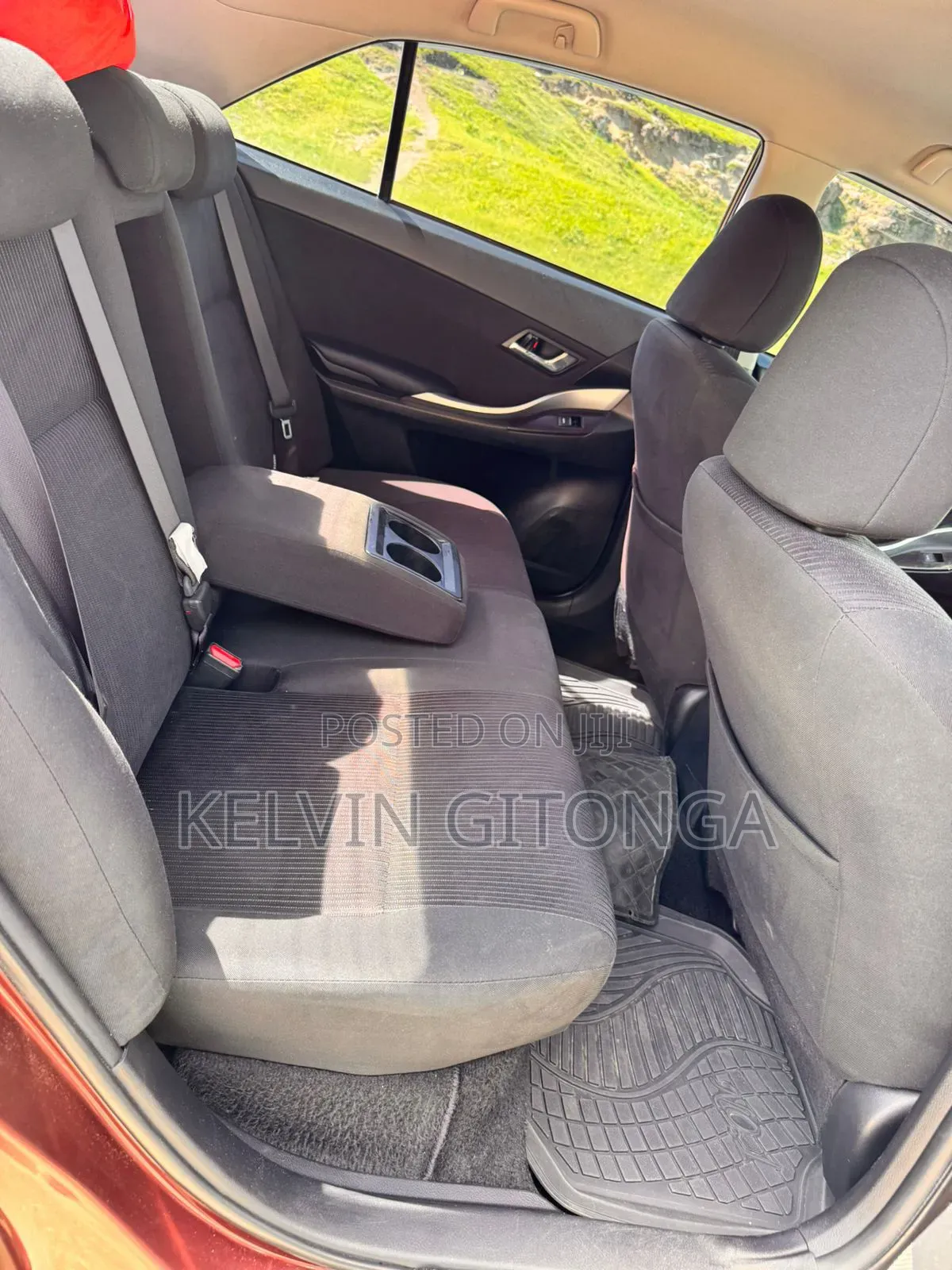 Toyota Premio 2016 Red