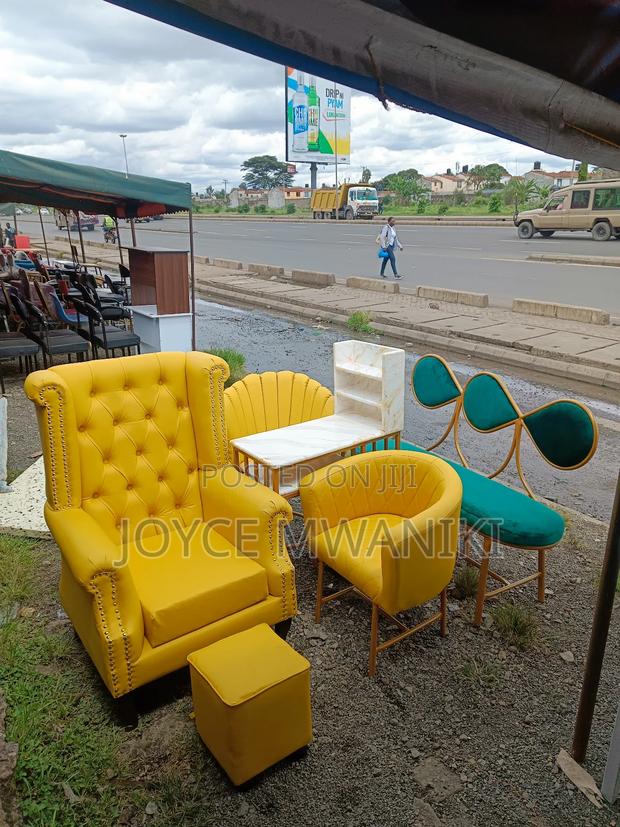Pedicure and Manicure Set, Plus Green Waiting Bench - main view