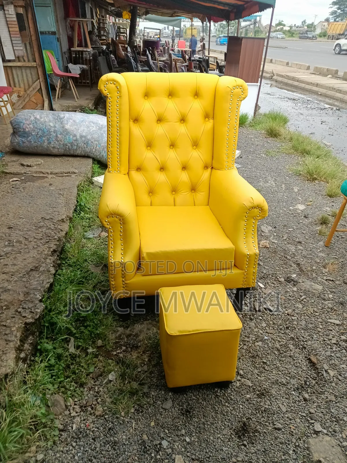 Yellow Pedicure Seat Plus Pouf 