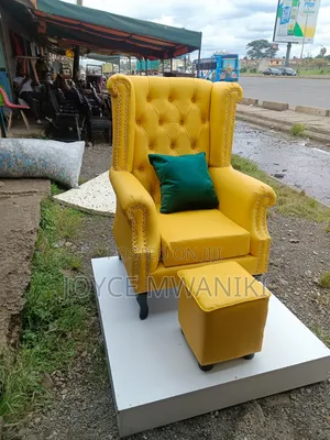 Pedicure Yellow Seat, Pouf, Pillow and Podium 
