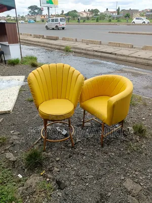 Manicure Seats, Yellow 