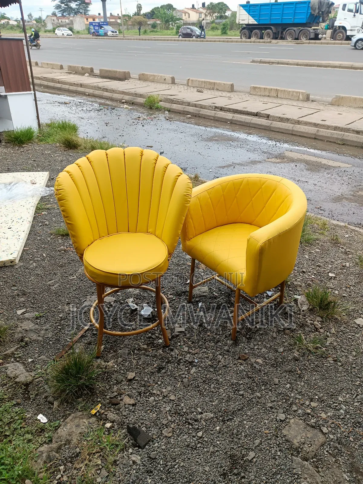Manicure Seats, Yellow 