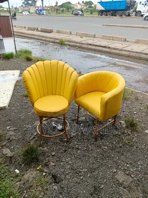 Manicure Seats, Yellow 